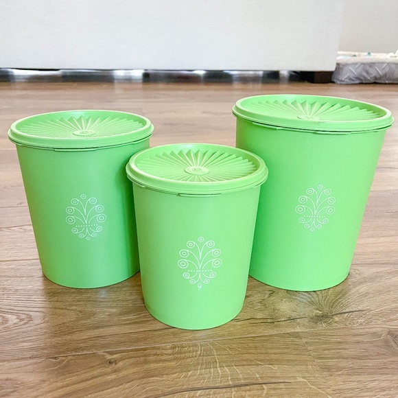 Tupperware Other - Set of 3 - Vintage Tupperware Servalier Green Medallion Canister Set